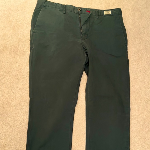 Tommy Hilfiger Green Denton Chinos in Size 34/32 - Picture 1 of 4